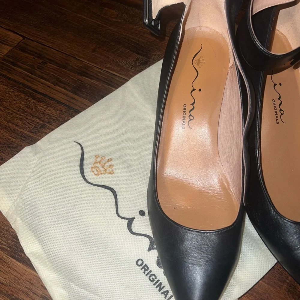 Nina Originals Leather Pumps - Picture 5 of 7